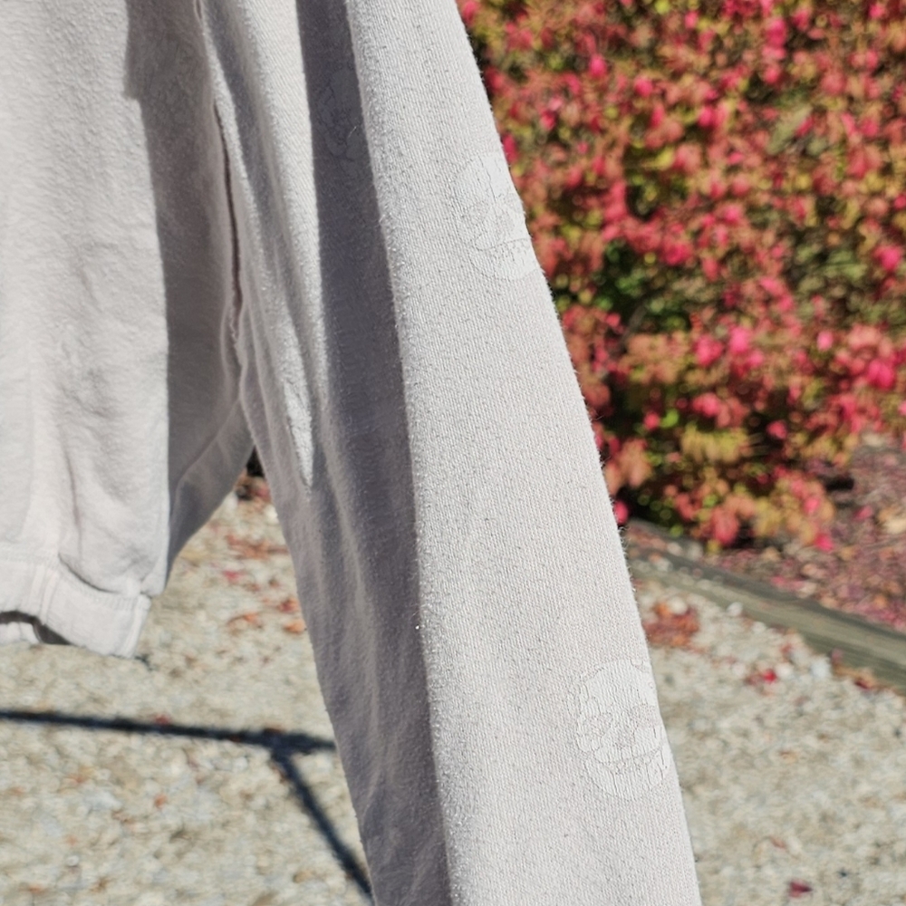 Ocean Drive Long Sleeve Fleece Skull Print Taupe Top Size‎ M - Picture 10 of 11